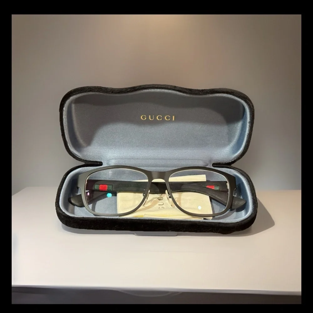 Gucci Men Urban GG00130 Black Prescription Eyeglasses with Case and Cloth. - Picture 2 of 16